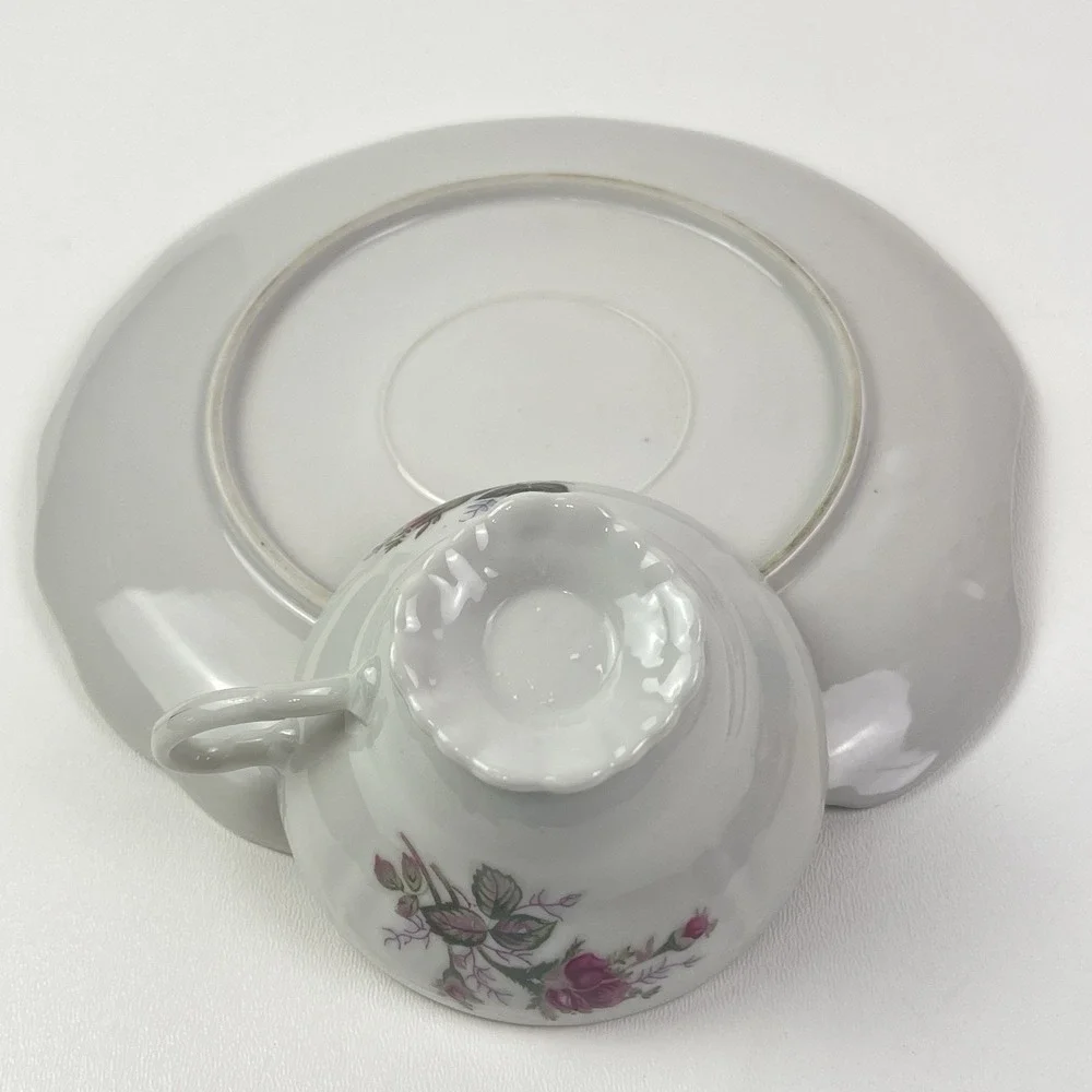 Vintage Dessert Plate and Cup Scalloped Roses Hand Painted Tea And Cake Snack‎